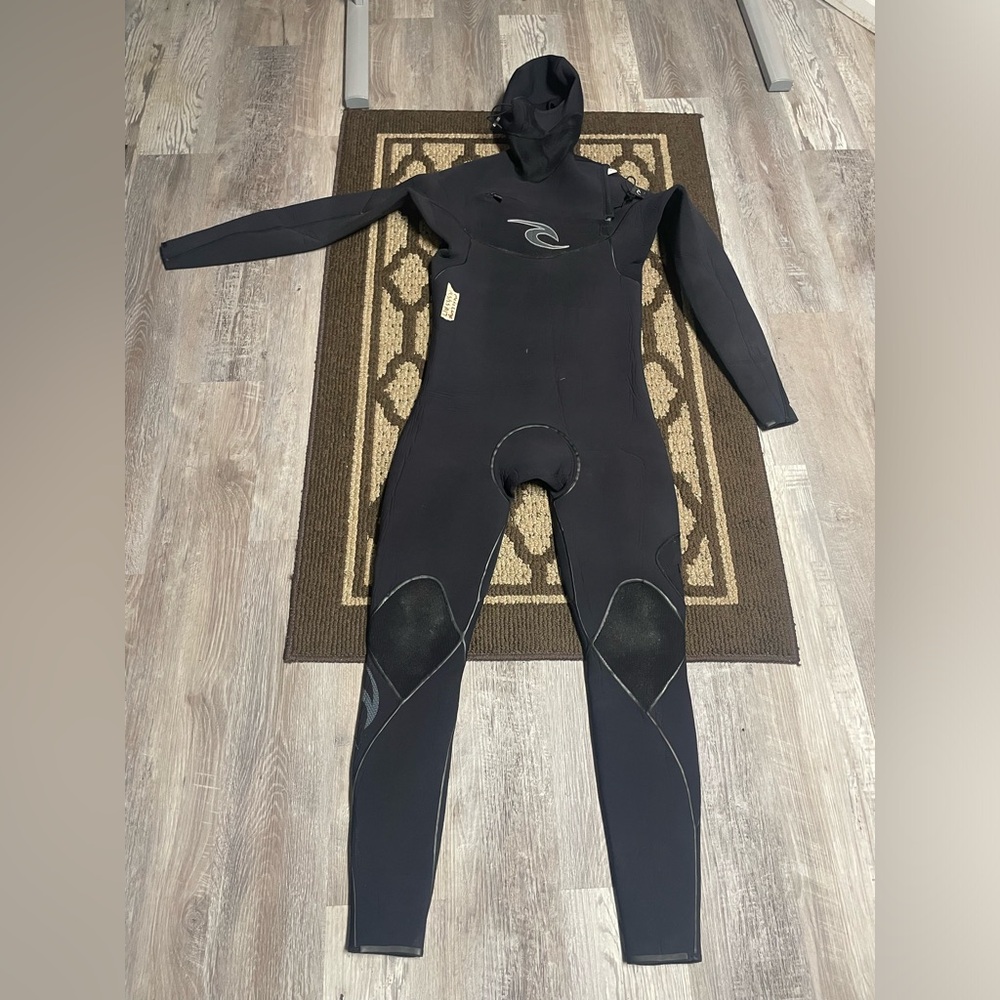 Rip Curl 4.5/3.5MM Men’s Large Hooded Neck Zip Full Wetsuit
